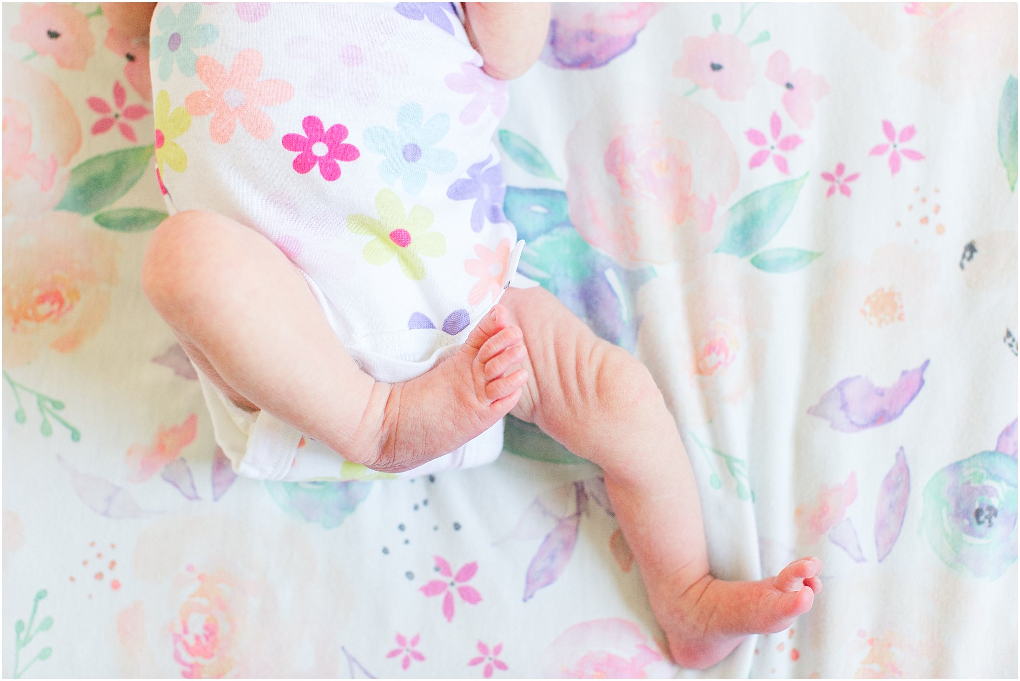 Bright Daisy Newborn Session_0006.jpg