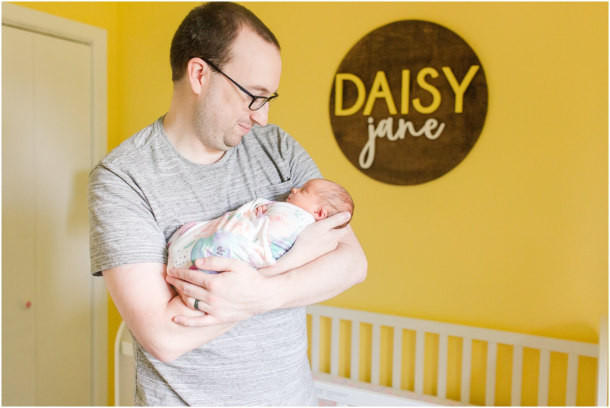 Bright Daisy Newborn Session_0026.jpg