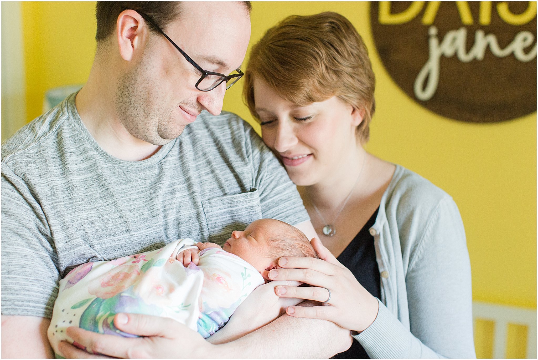 Bright Daisy Newborn Session_0030.jpg