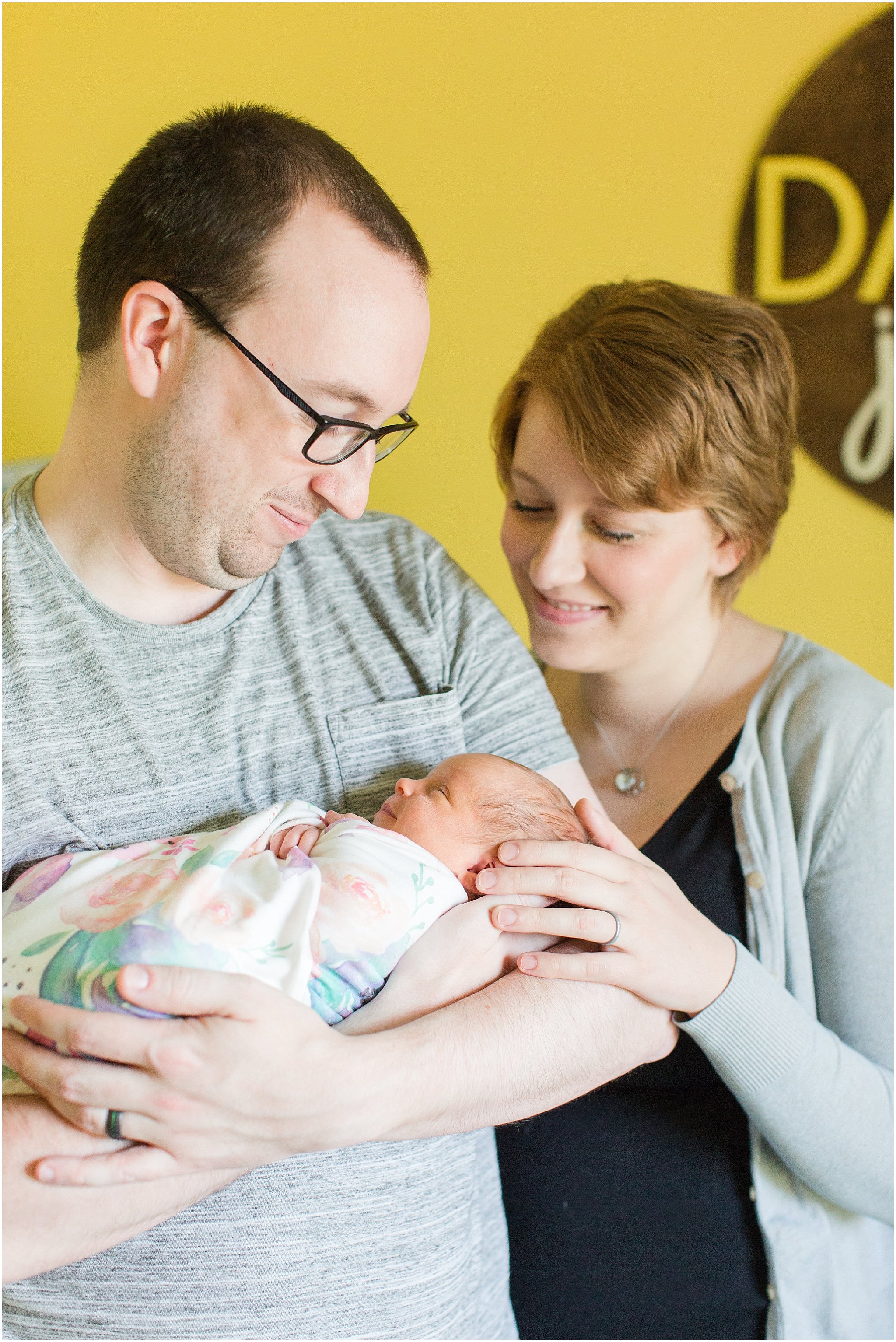 Bright Daisy Newborn Session_0031.jpg