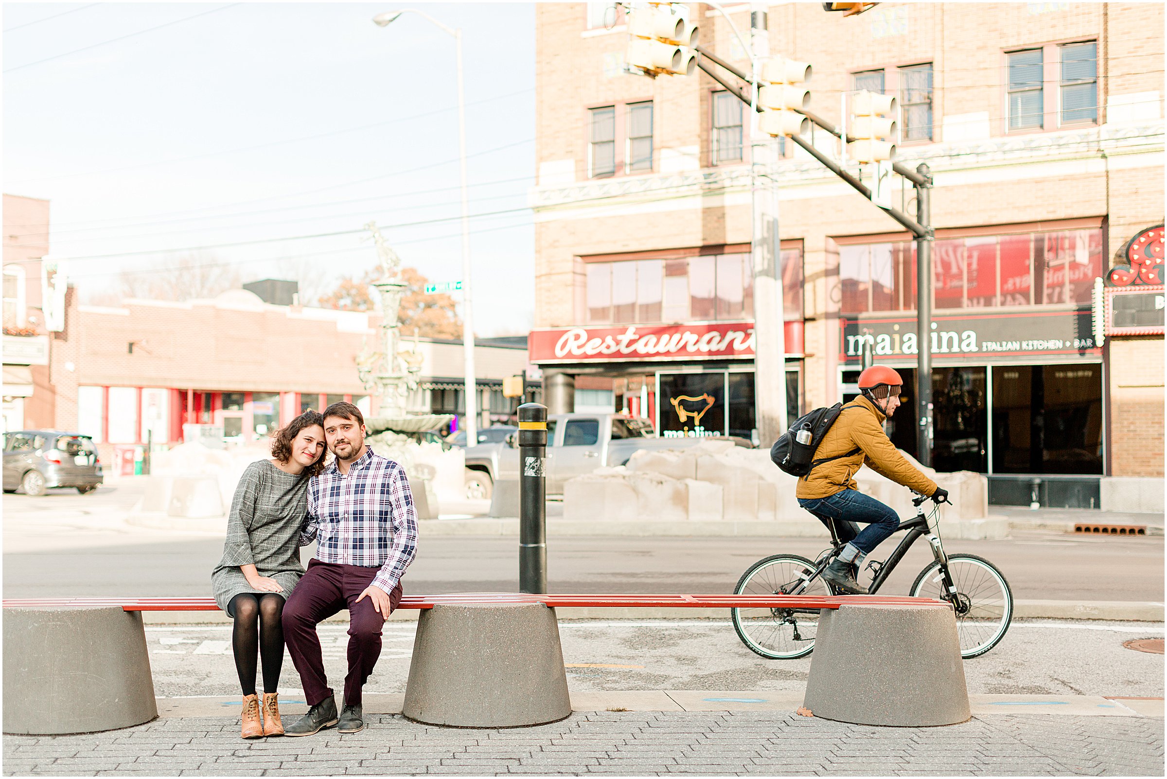 Fountain Square Engagement Session_0005.jpg